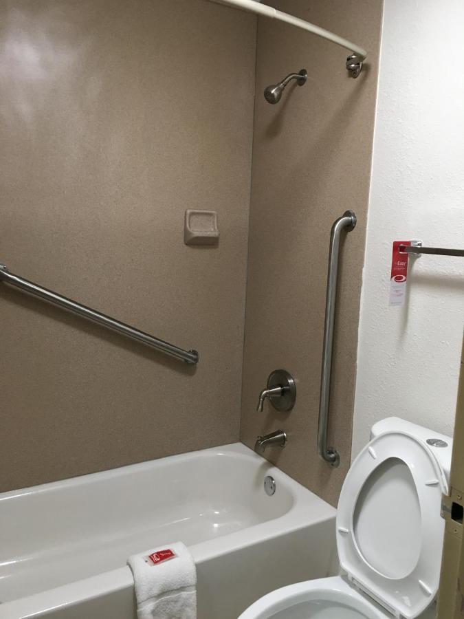 Econo Lodge Marion I-81 Экстерьер фото