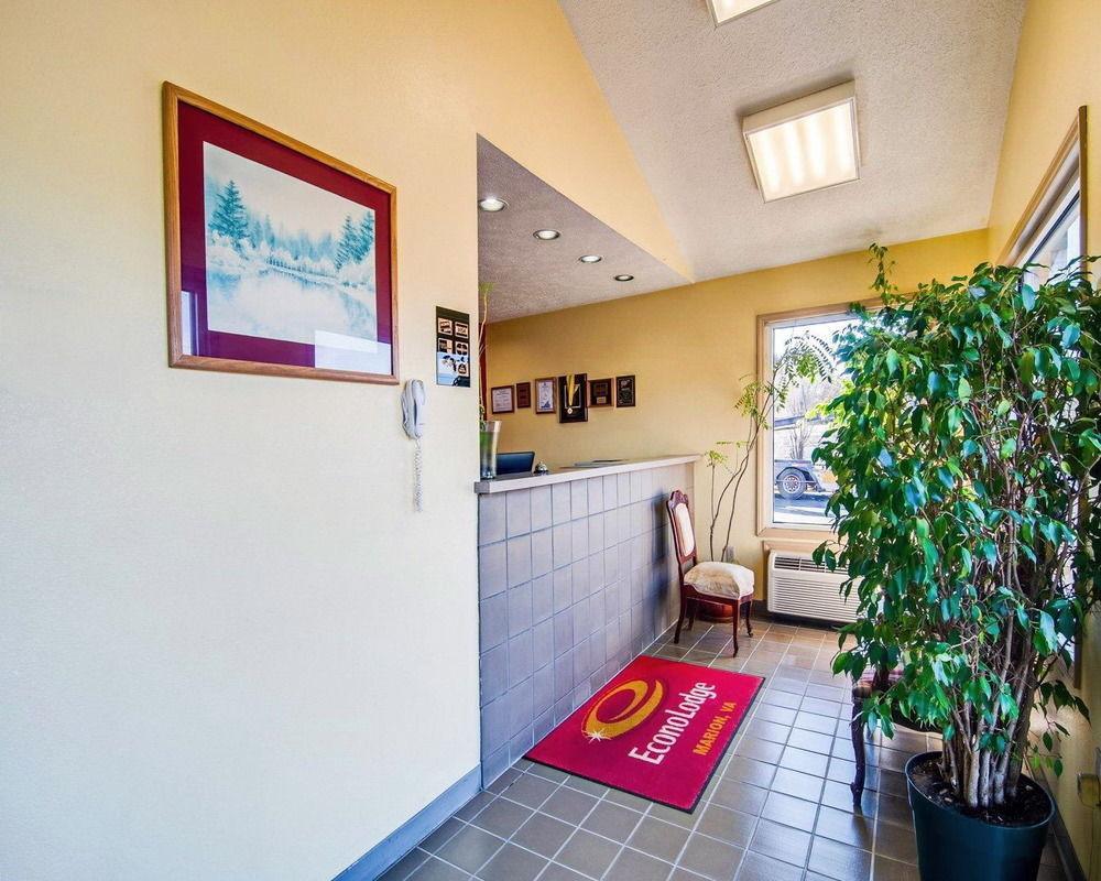 Econo Lodge Marion I-81 Экстерьер фото