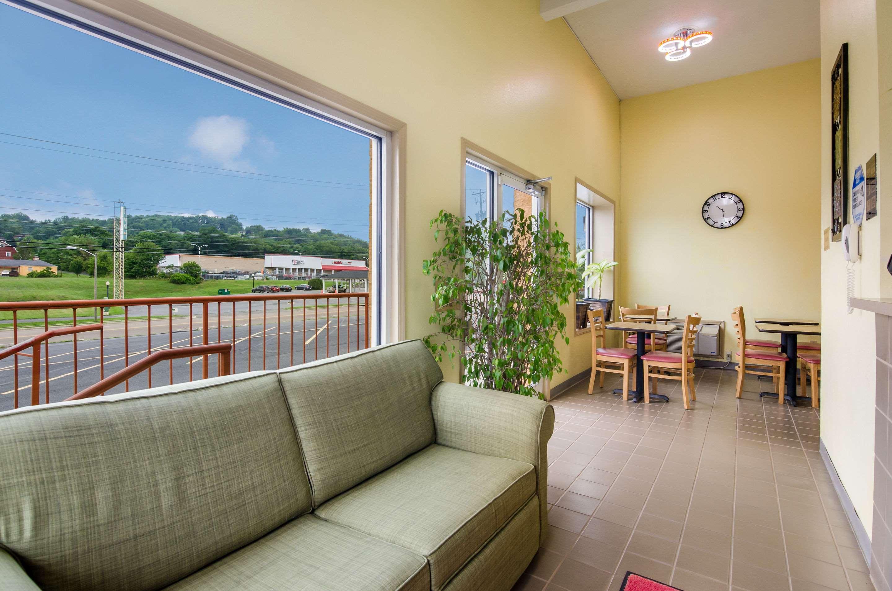 Econo Lodge Marion I-81 Экстерьер фото