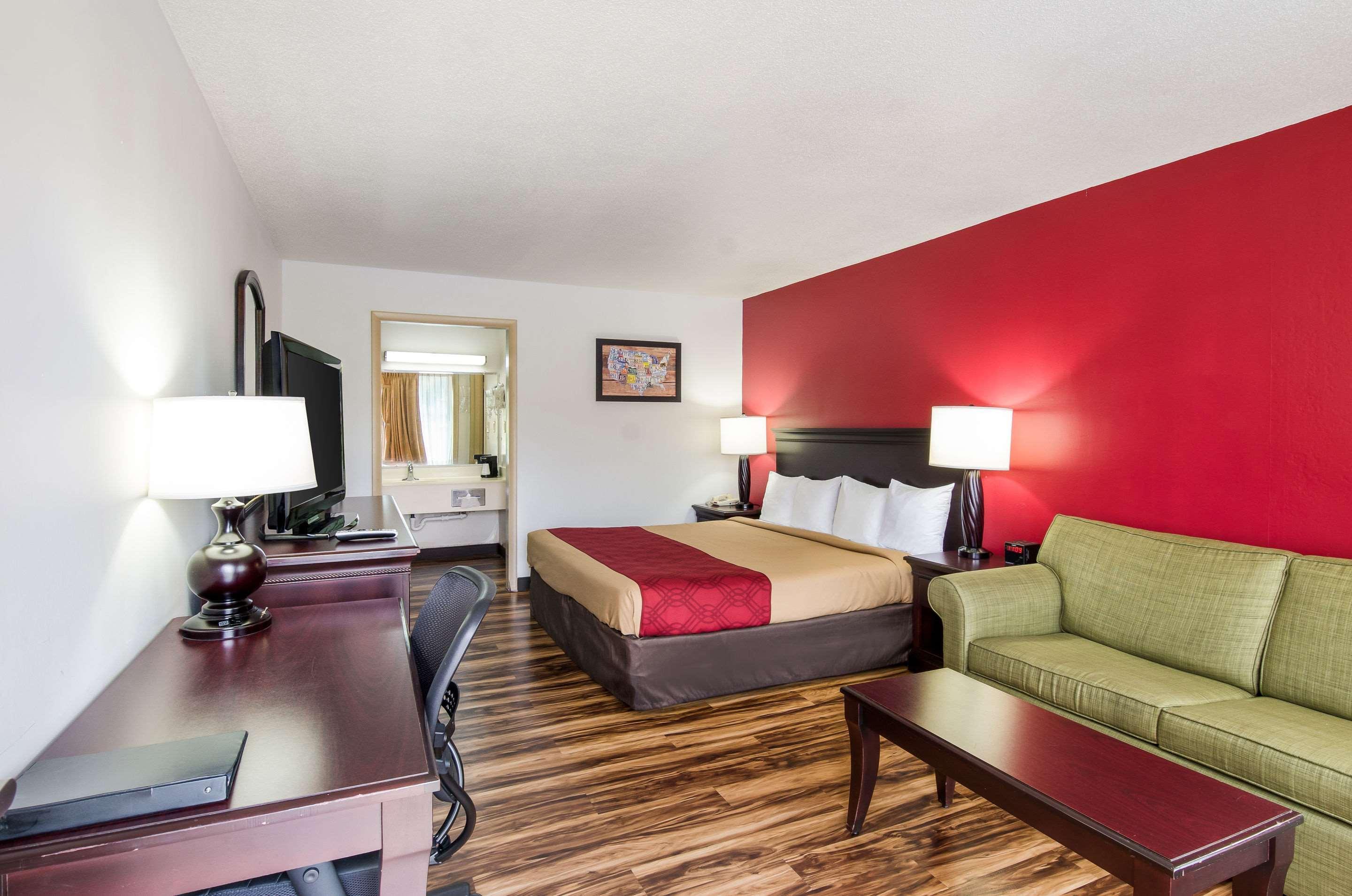 Econo Lodge Marion I-81 Экстерьер фото