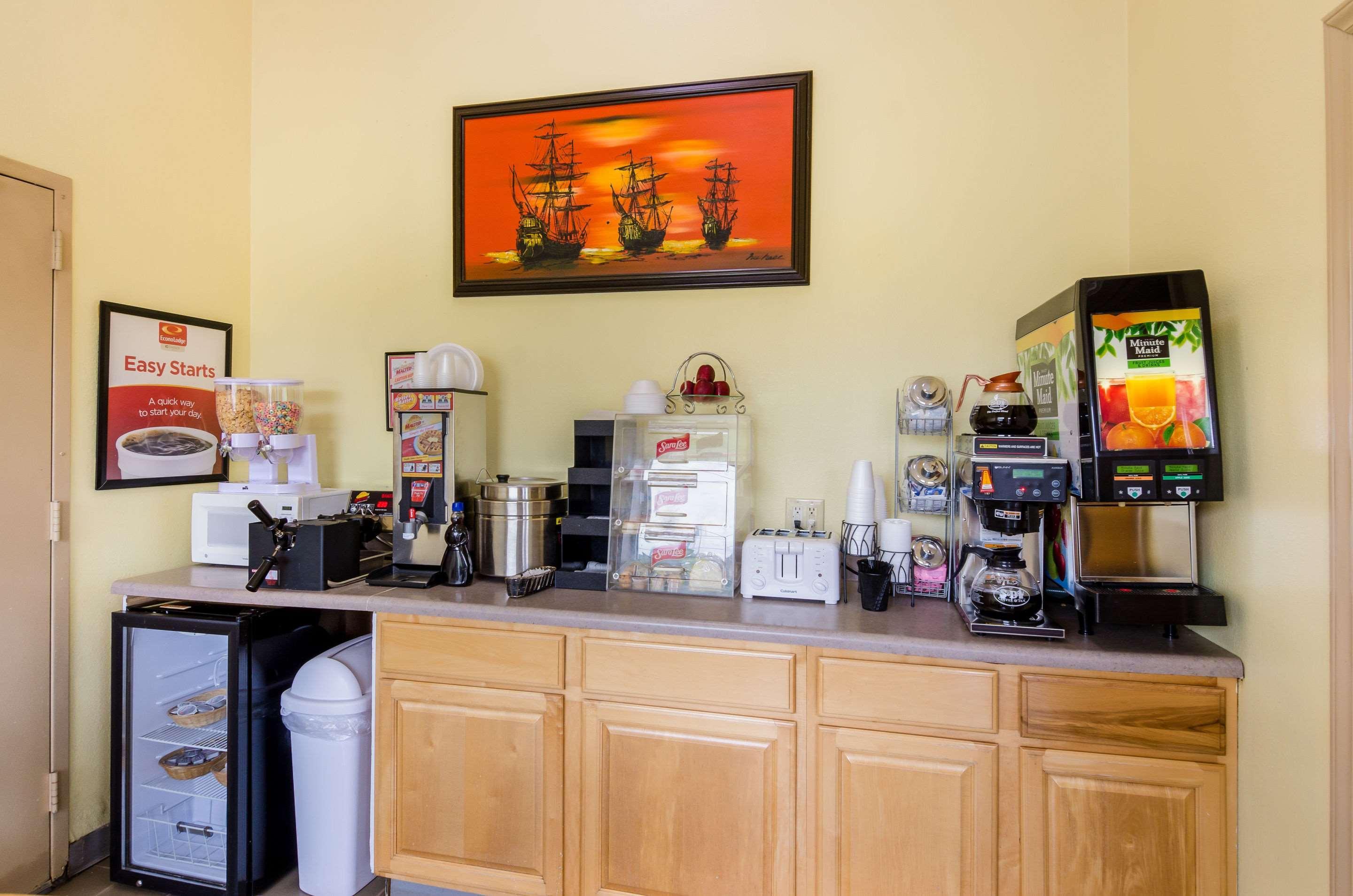 Econo Lodge Marion I-81 Экстерьер фото