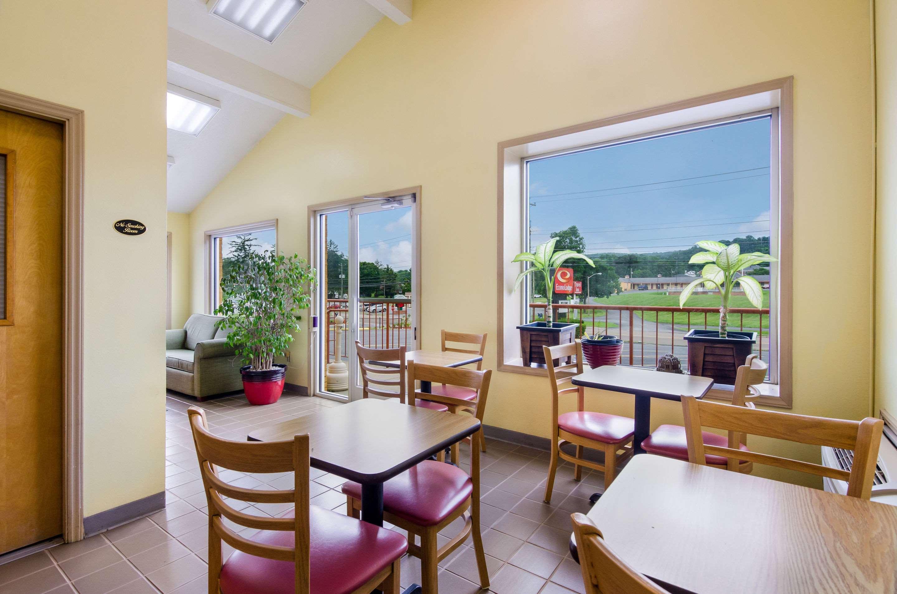 Econo Lodge Marion I-81 Экстерьер фото