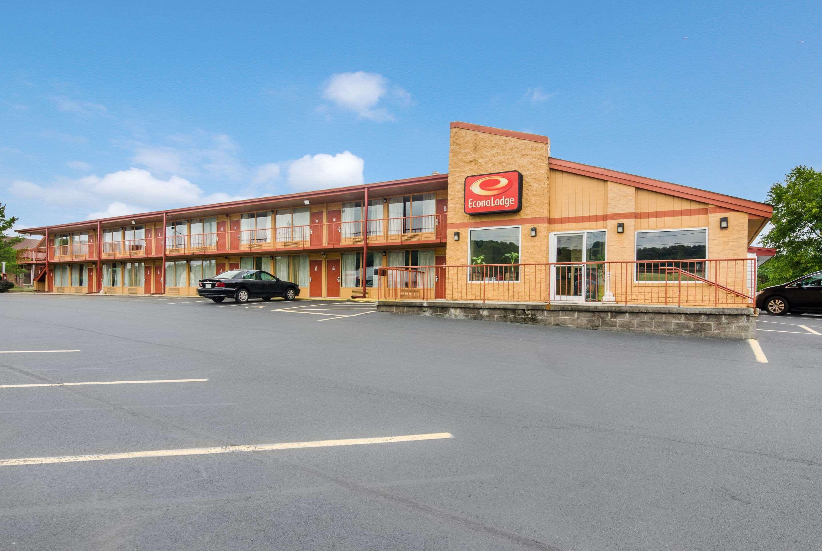 Econo Lodge Marion I-81 Экстерьер фото