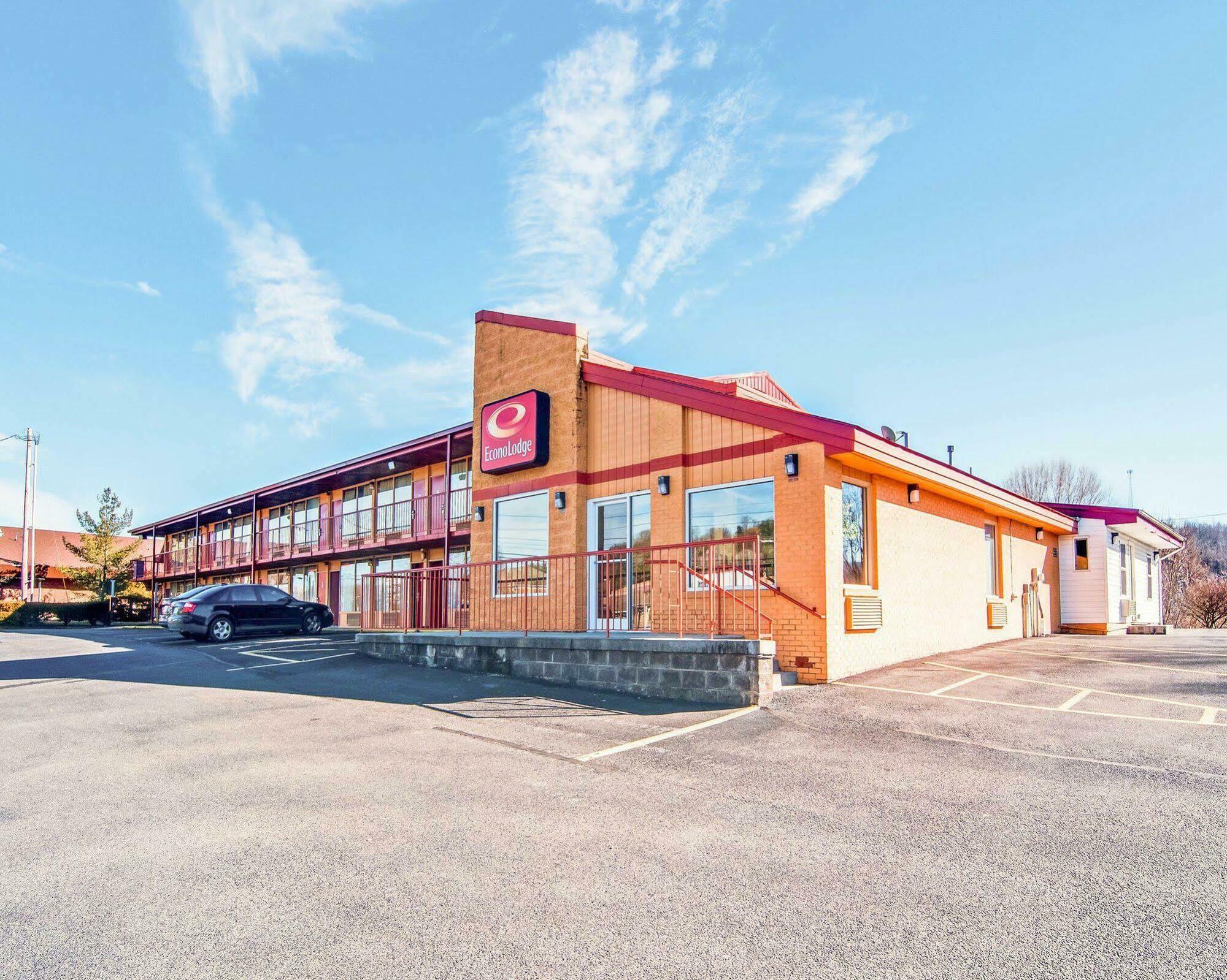 Econo Lodge Marion I-81 Экстерьер фото