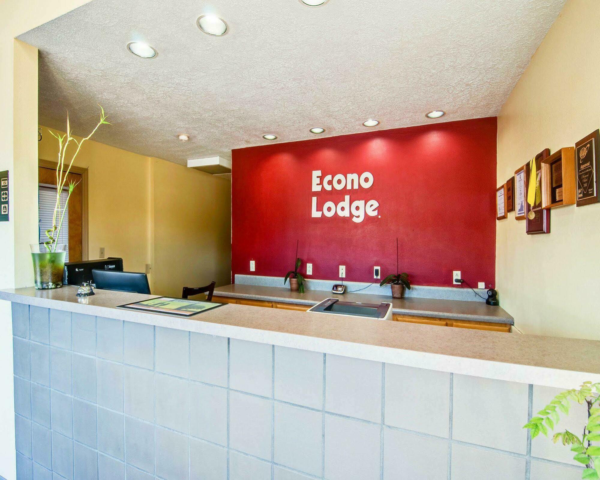Econo Lodge Marion I-81 Экстерьер фото