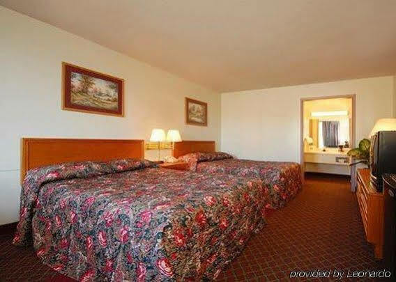 Econo Lodge Marion I-81 Экстерьер фото